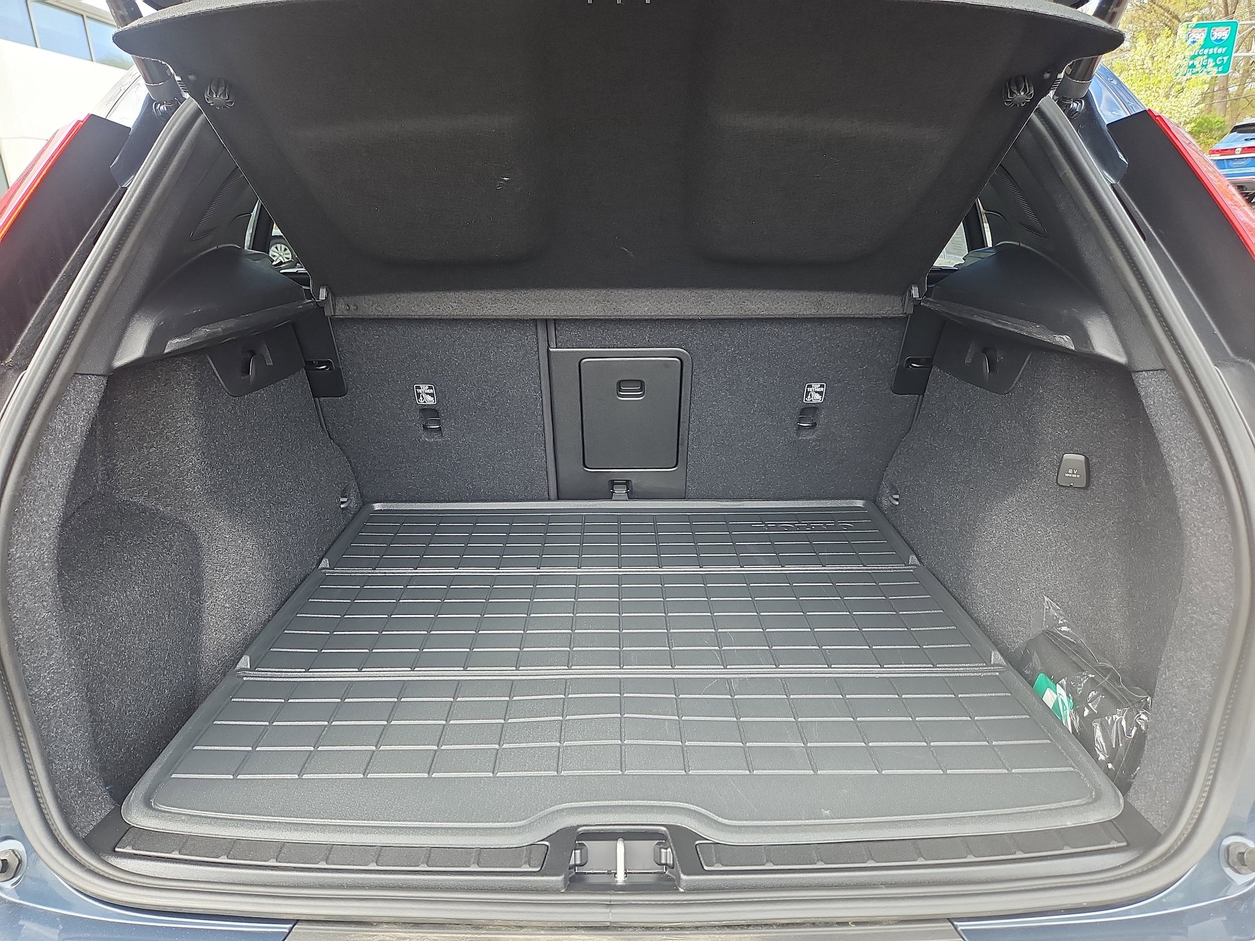 2026 Volvo XC40 Ultra Black Edition - Photo 35