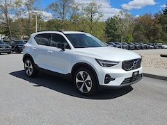 2026 Volvo XC40 B5 Plus AWD SUV