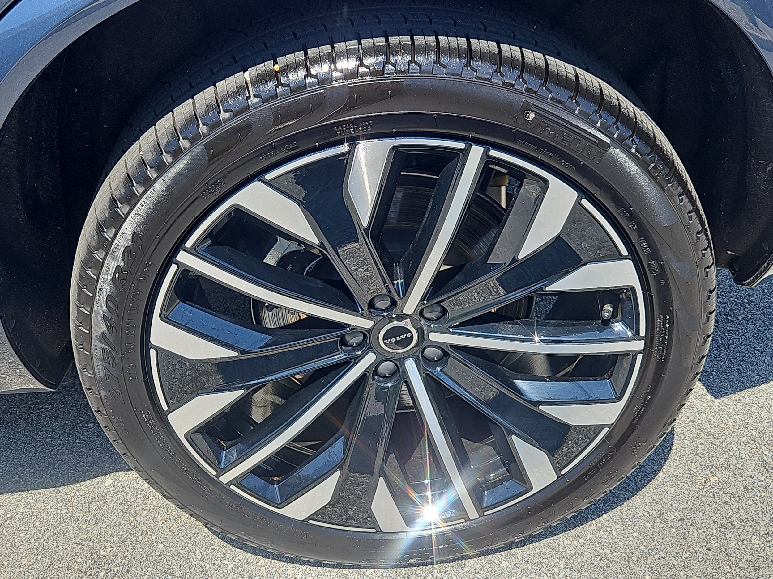 2026 Volvo XC90 Plus - Photo 29