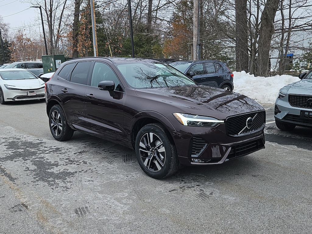 New 2026 Volvo XC60 B5 Core SUV