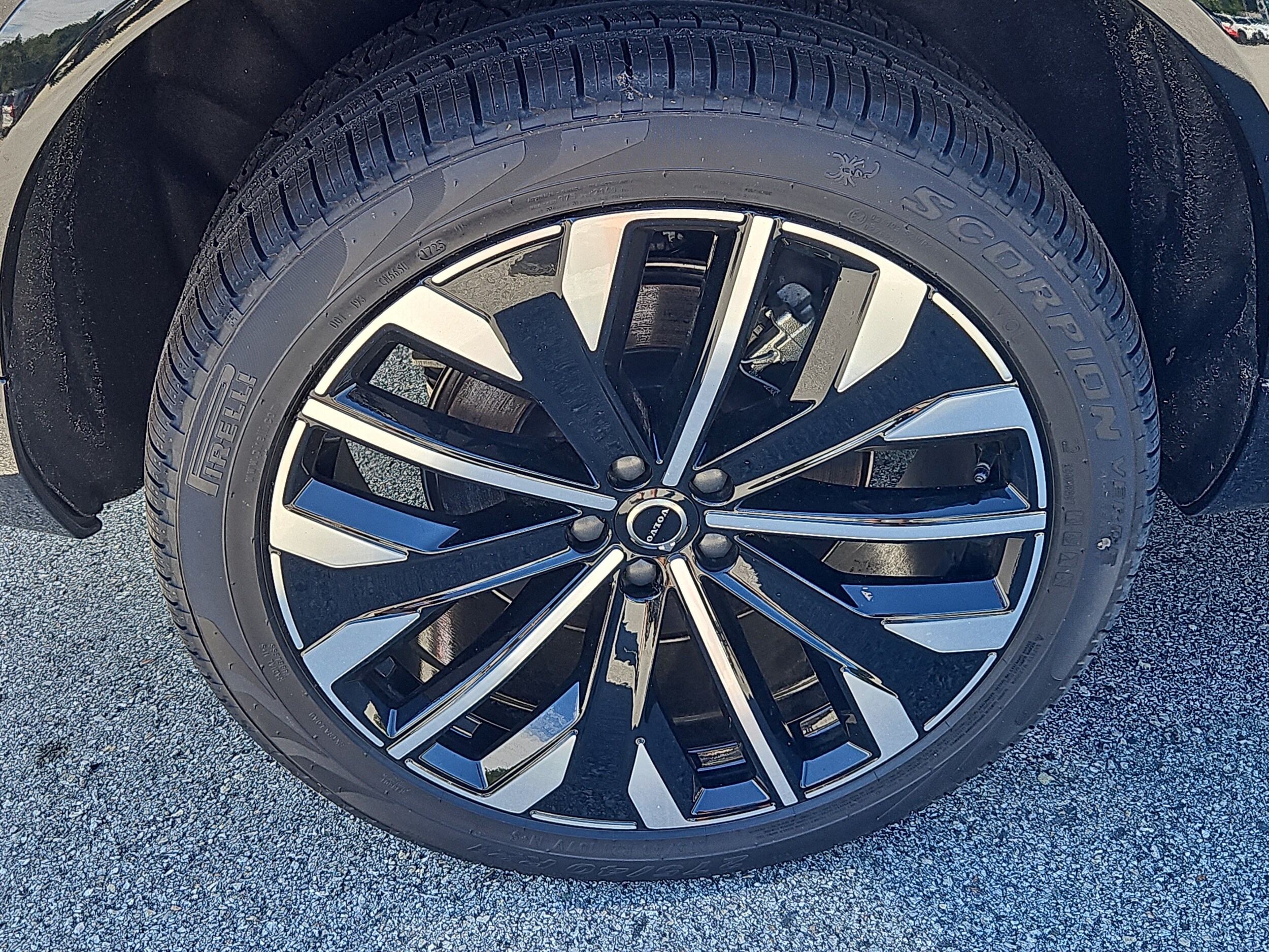 2026 Volvo XC90 Plus - Photo 20