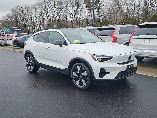 2024 Volvo C40 Recharge Pure Electric Twin Core SUV