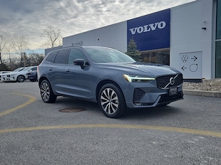 2024 Volvo XC60 Core Dark Theme Sport Utility