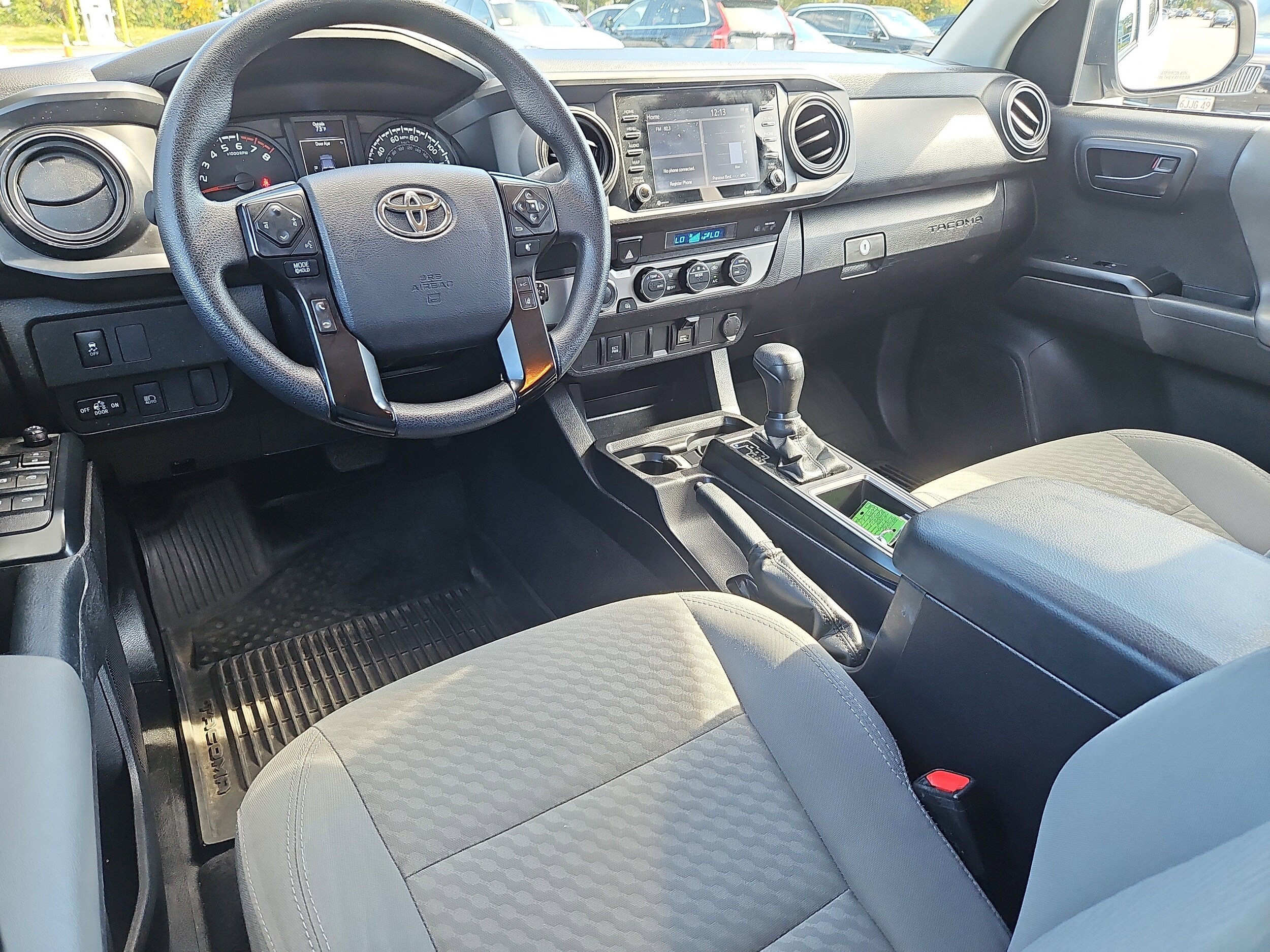 2022 Toyota Tacoma 4x4 SR photo 3