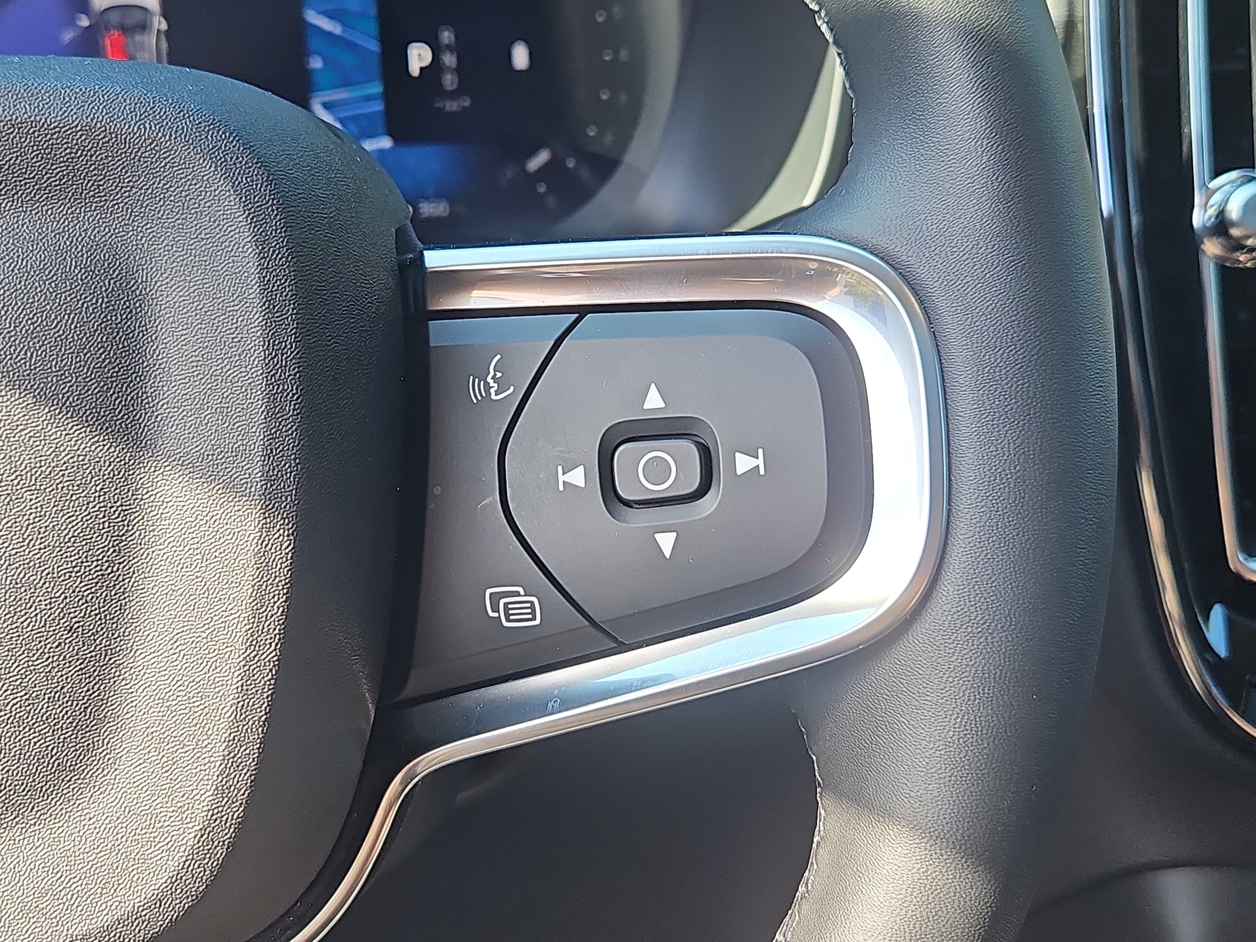 2026 Volvo XC40 Plus - Photo 20