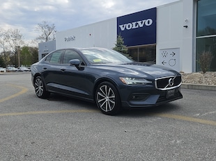 2021 Volvo S60 Momentum 4dr Car
