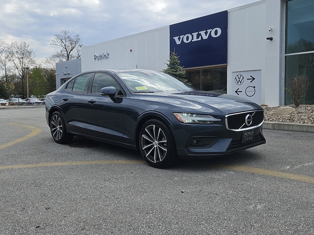 Used 2021 Volvo S60 Momentum 4dr Car