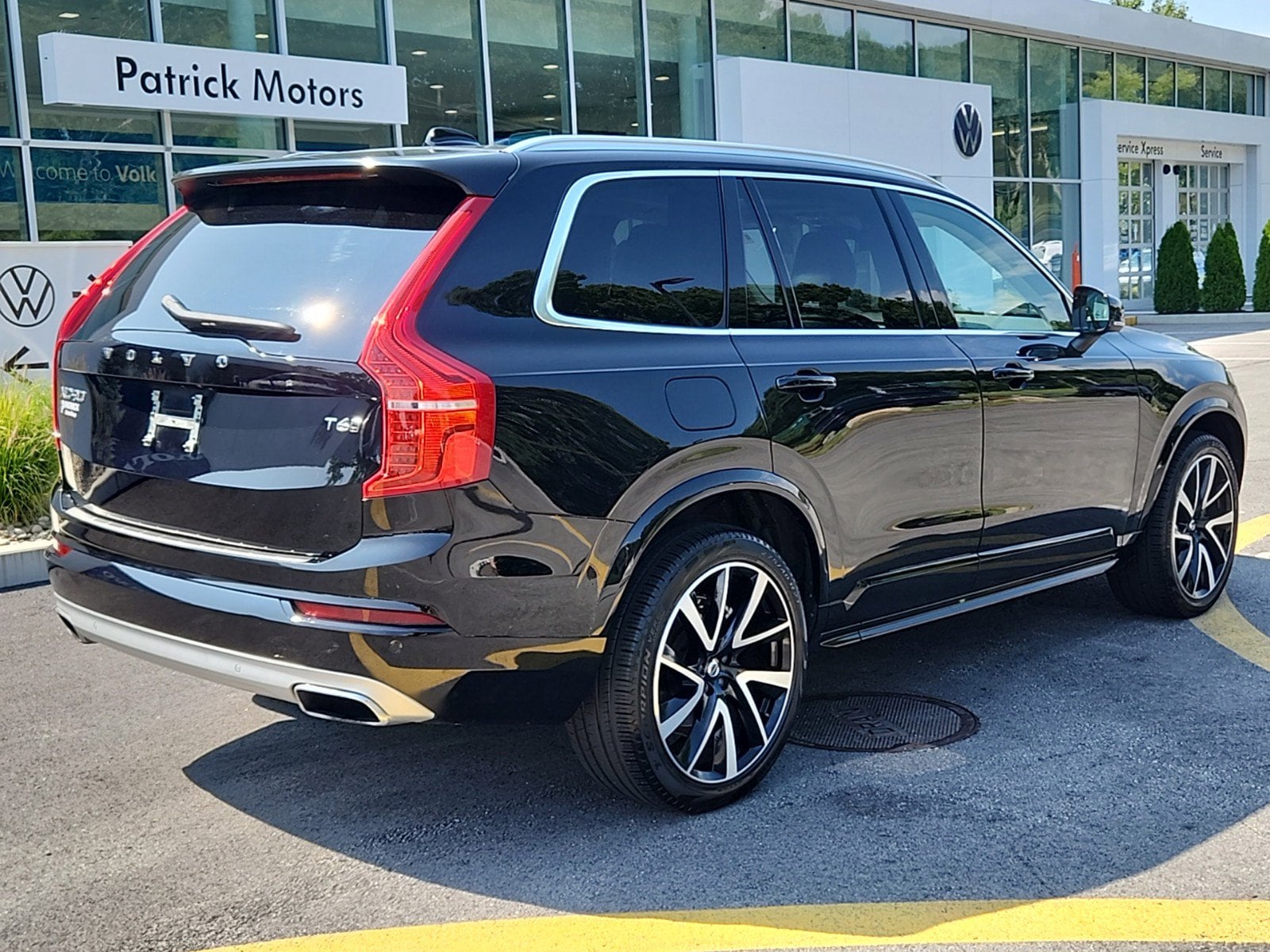 Used 2021 Volvo XC90 Momentum with VIN YV4A221K8M1755713 for sale in Auburn, MA