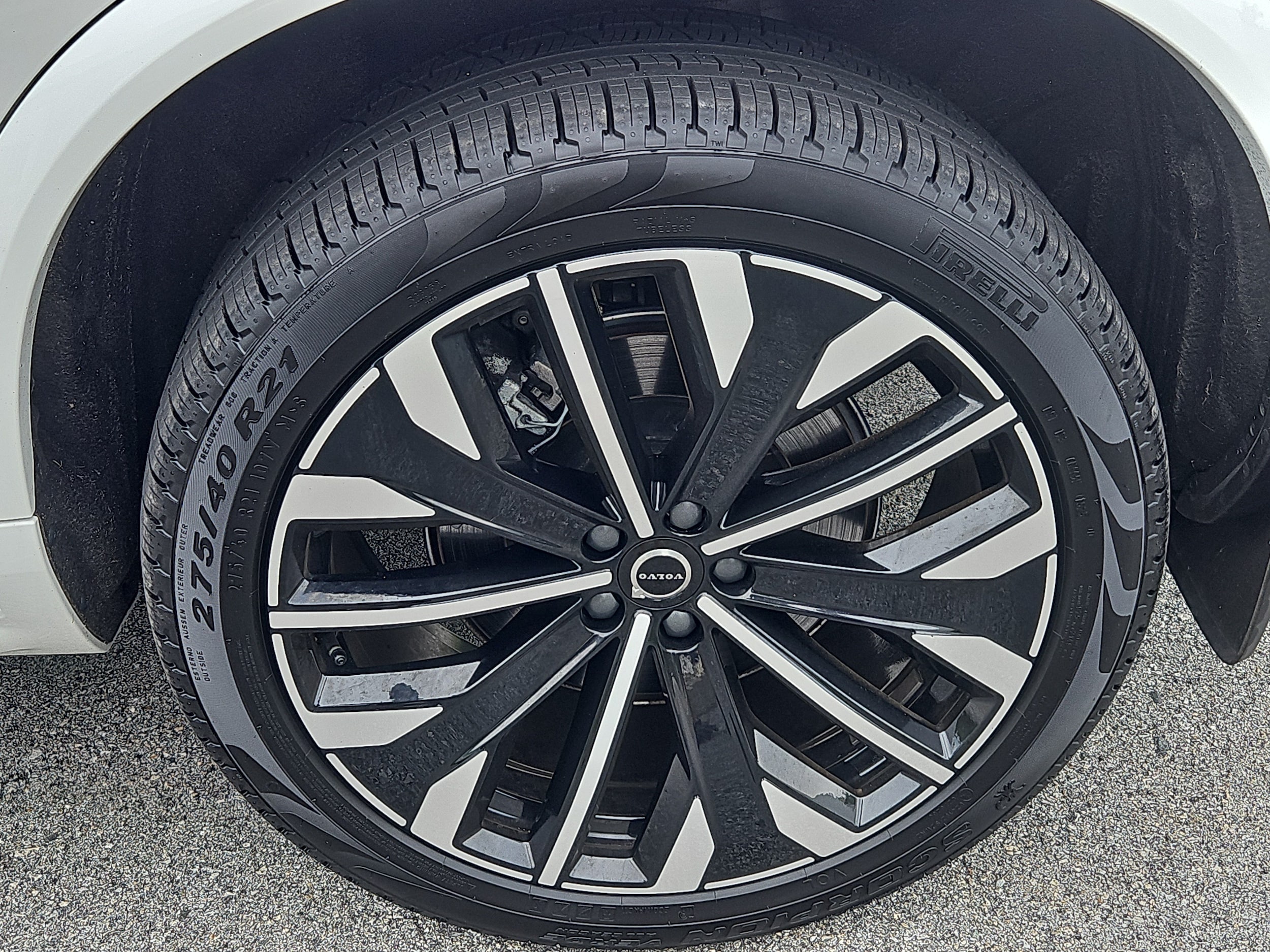 2026 Volvo XC90 Plus - Photo 29