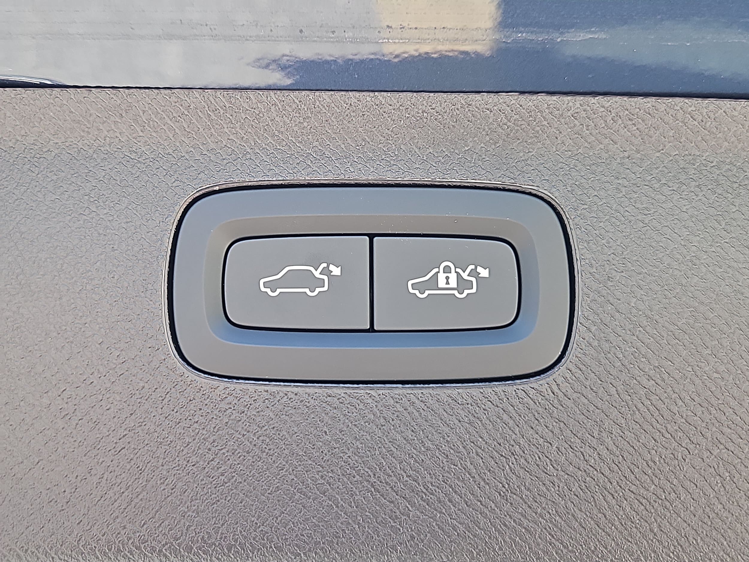 2026 Volvo XC90 Plus - Photo 15