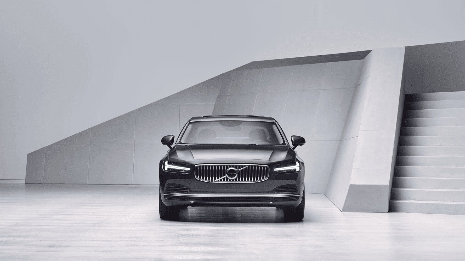 s90-recharge-exterior-II.png