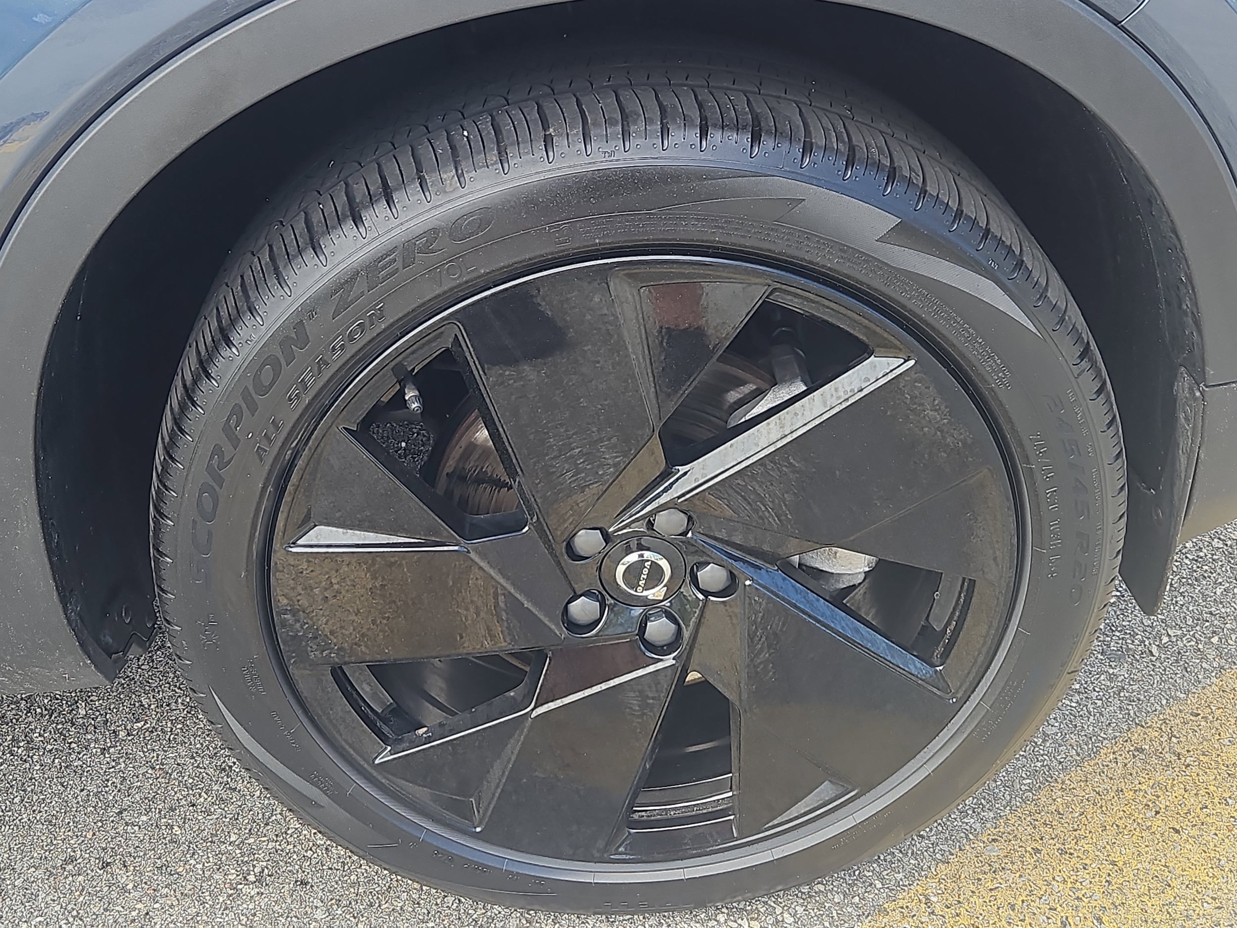 2026 Volvo XC40 Ultra Black Edition - Photo 32