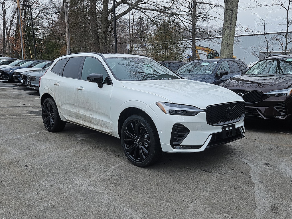 New 2026 Volvo XC60 B5 Ultra Black Edition SUV