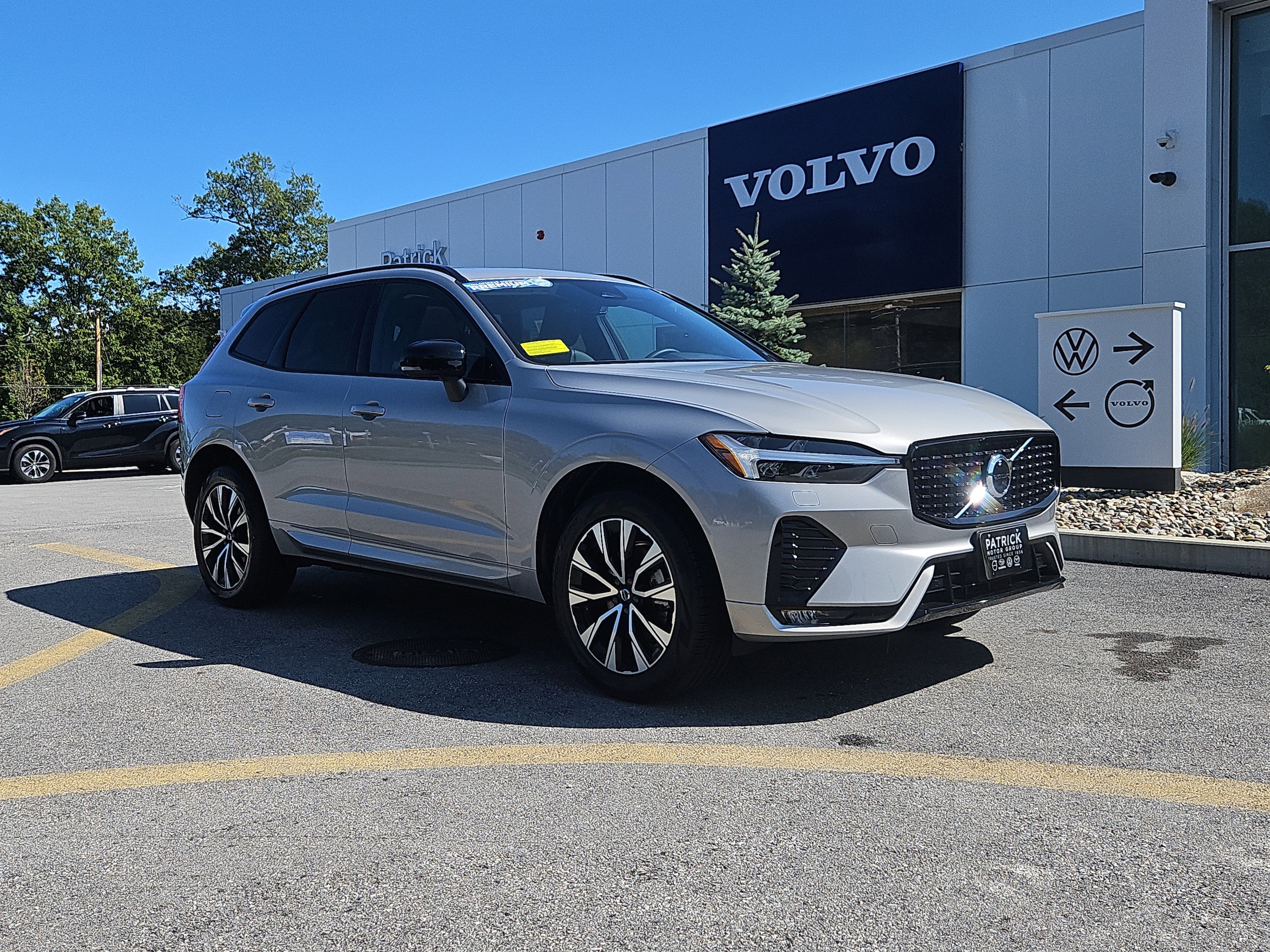 2025 Volvo XC60 Core