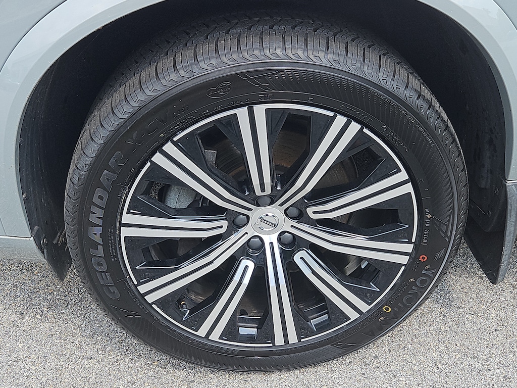 Used 2024 Volvo XC90 Core Bright Theme Sport Utility