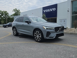 2024 Volvo XC60 Plus Dark Theme Sport Utility