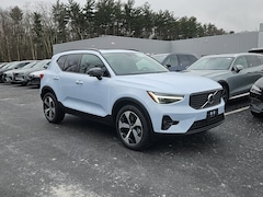 2026 Volvo XC40 B5 Plus AWD SUV
