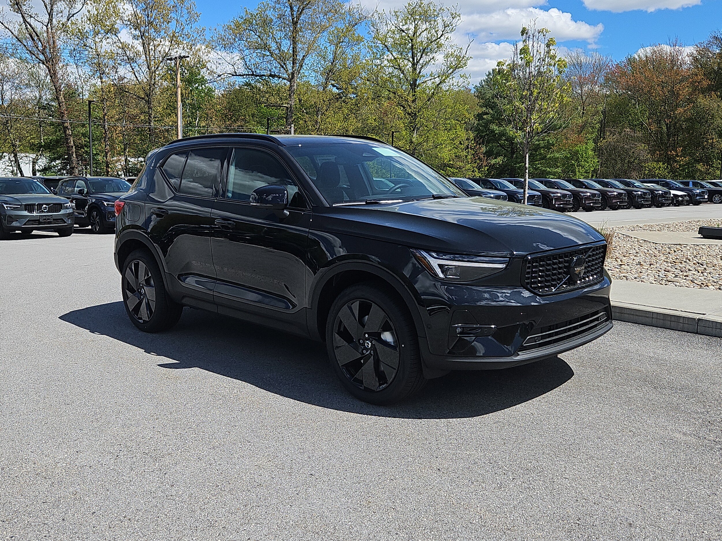 2026 Volvo XC40 B5 Ultra Ultra Black Edition AWD's photo