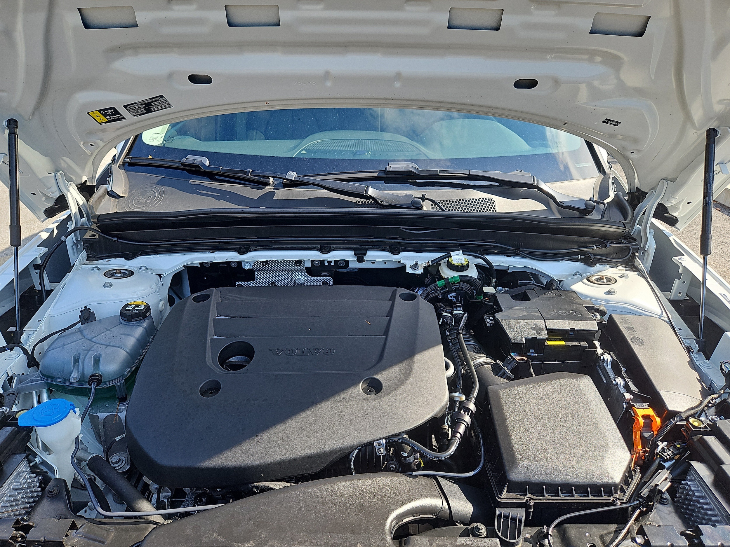 2026 Volvo XC40 Plus - Photo 35