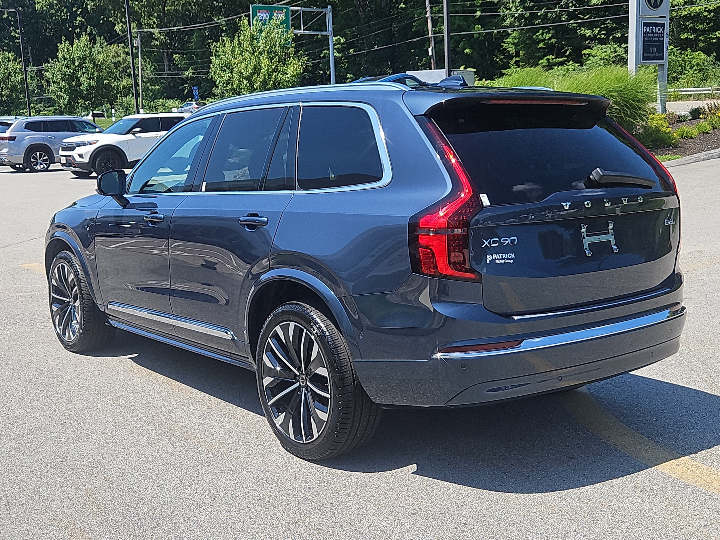 2026 Volvo XC90 Plus - Photo 27