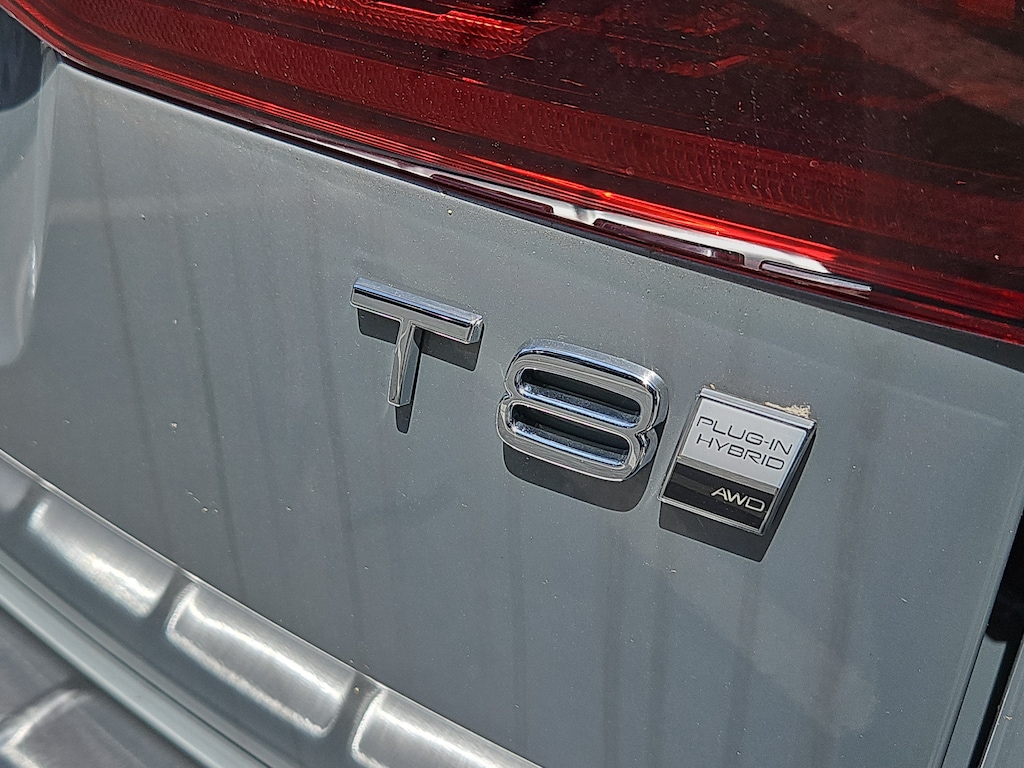 New 2026 Volvo XC60 plug-in hybrid T8 Plus SUV