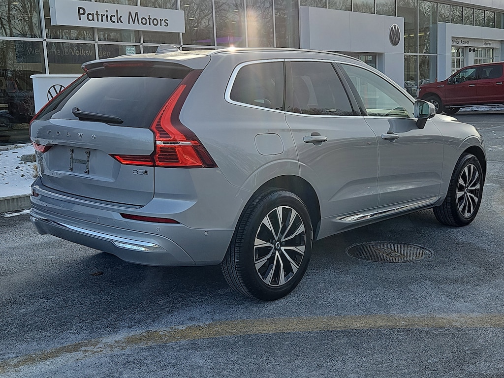 Used 2023 Volvo XC60 Plus Bright Theme Sport Utility