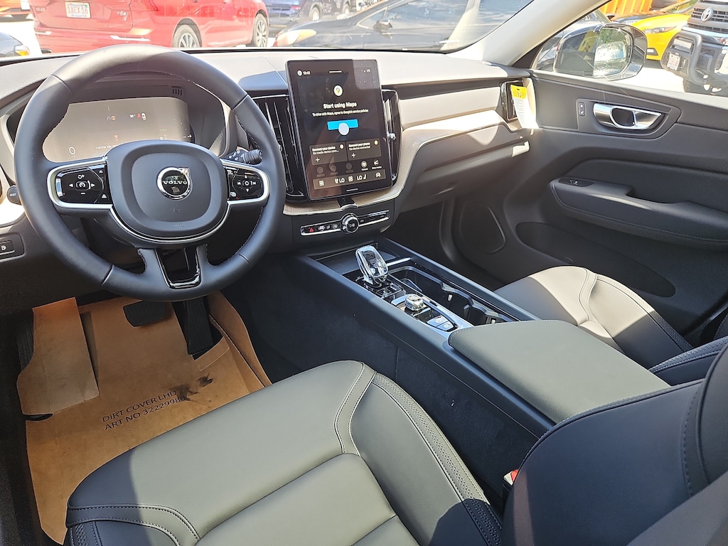 New 2026 Volvo XC60 plug-in hybrid T8 Plus SUV