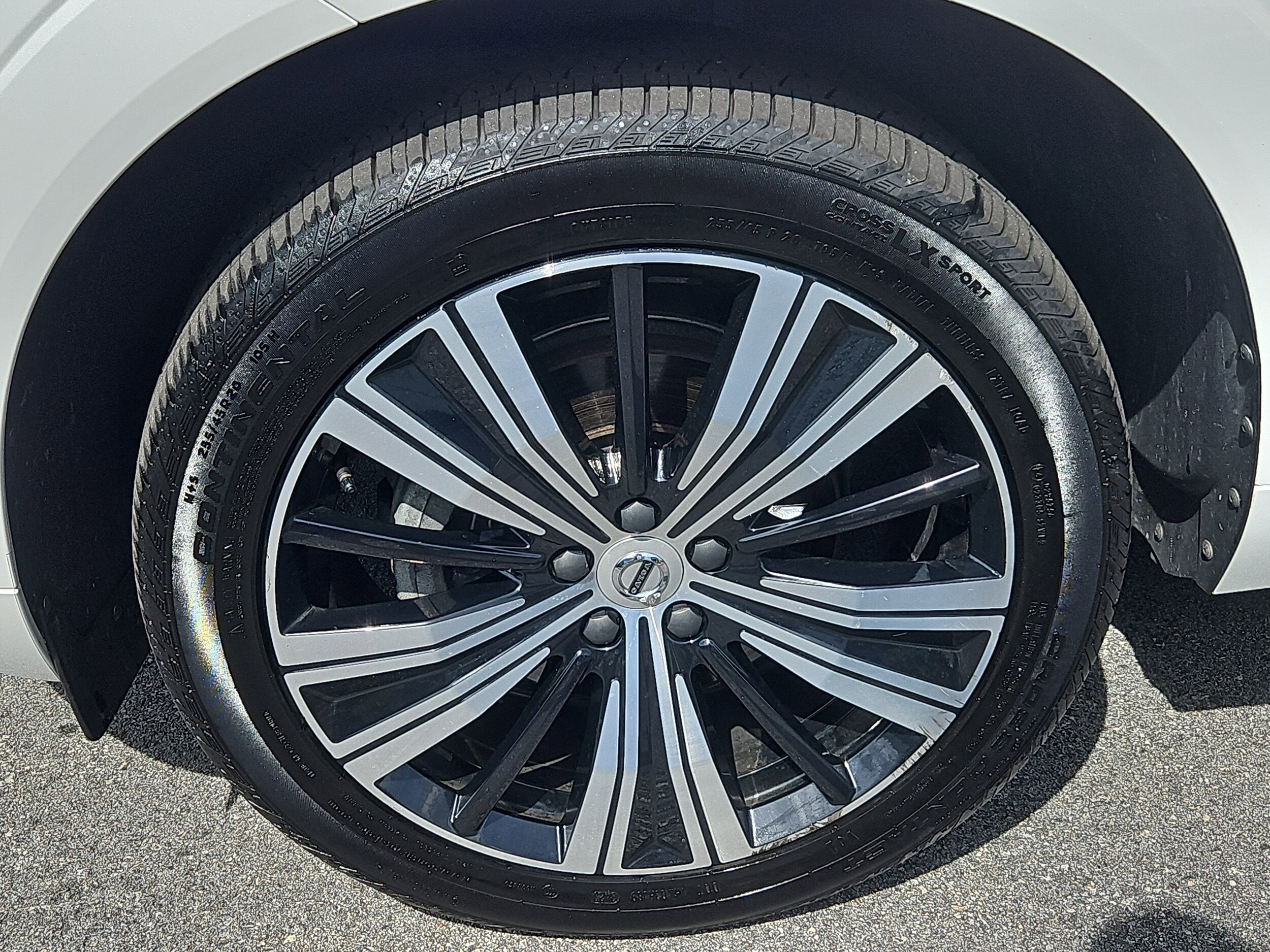 2022 Volvo XC60 Inscription photo 3
