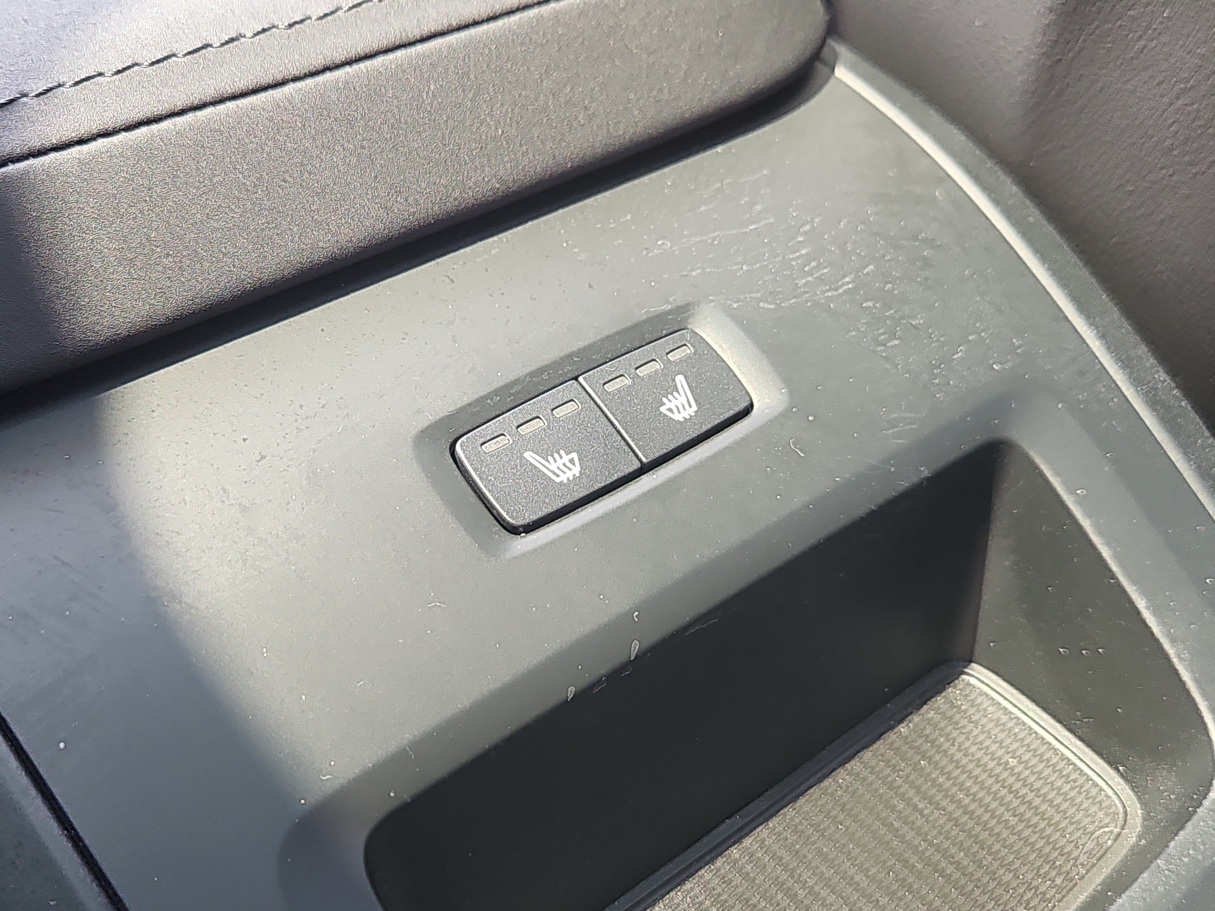 2026 Volvo XC60 Plus - Photo 14