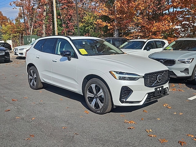 2025 Volvo XC60 plug-in hybrid T8 Plus AWD SUV