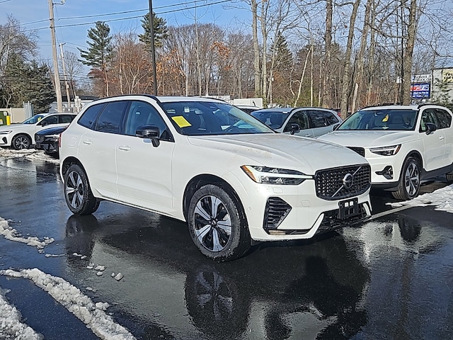 2025 Volvo XC60 plug-in hybrid T8 Plus AWD SUV