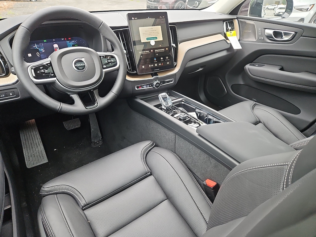 New 2026 Volvo XC60 plug-in hybrid T8 Ultra SUV