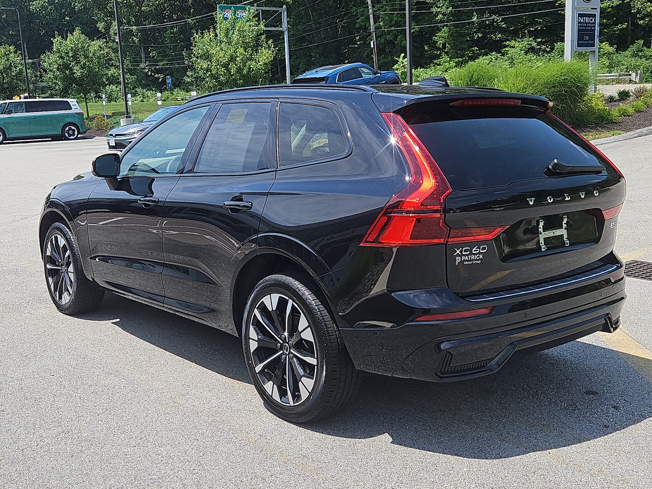 2026 Volvo XC60 Plus - Photo 26