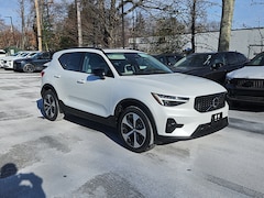 2026 Volvo XC40 B5 Plus AWD SUV