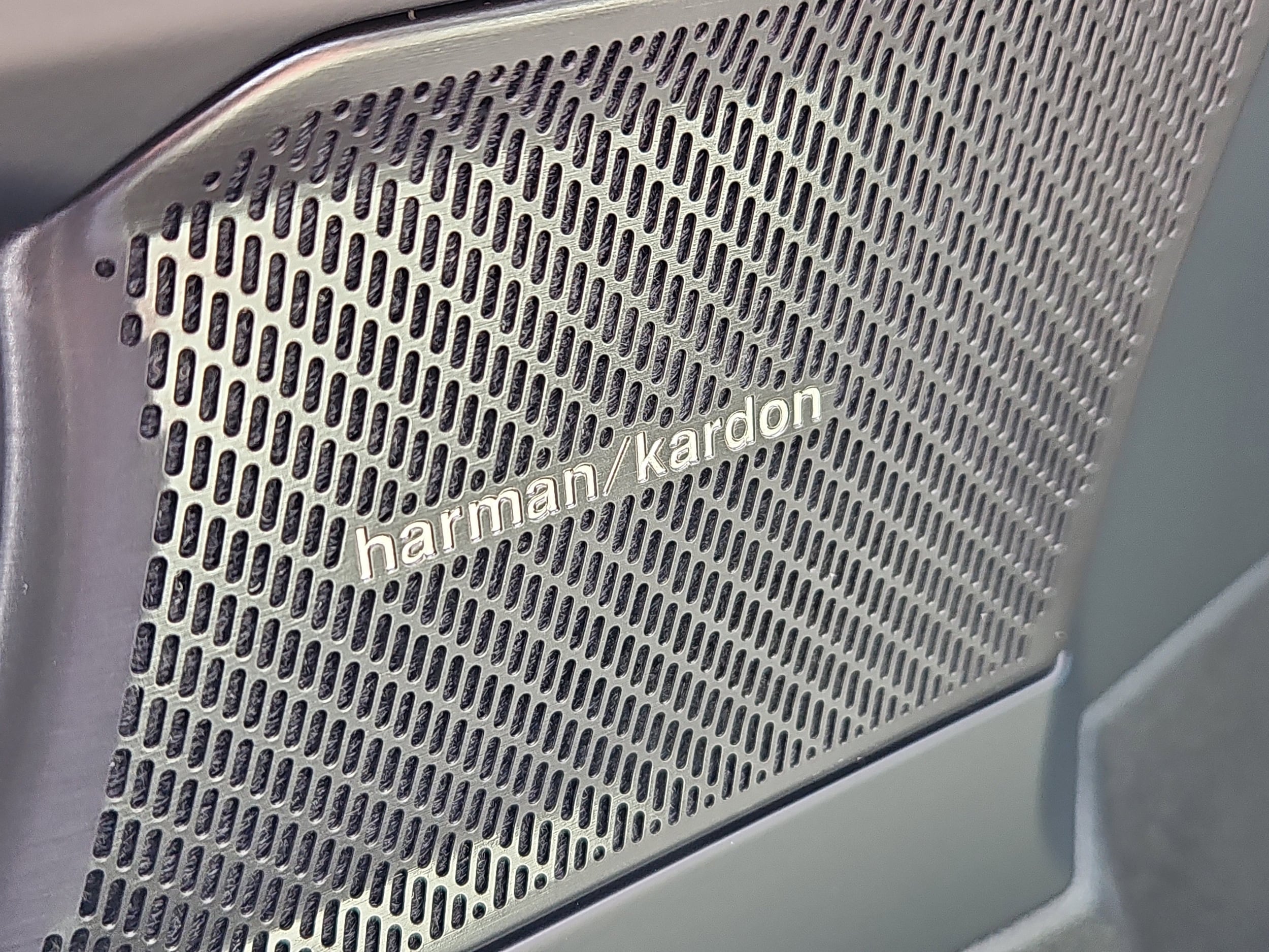 2026 Volvo XC40 Ultra - Photo 9