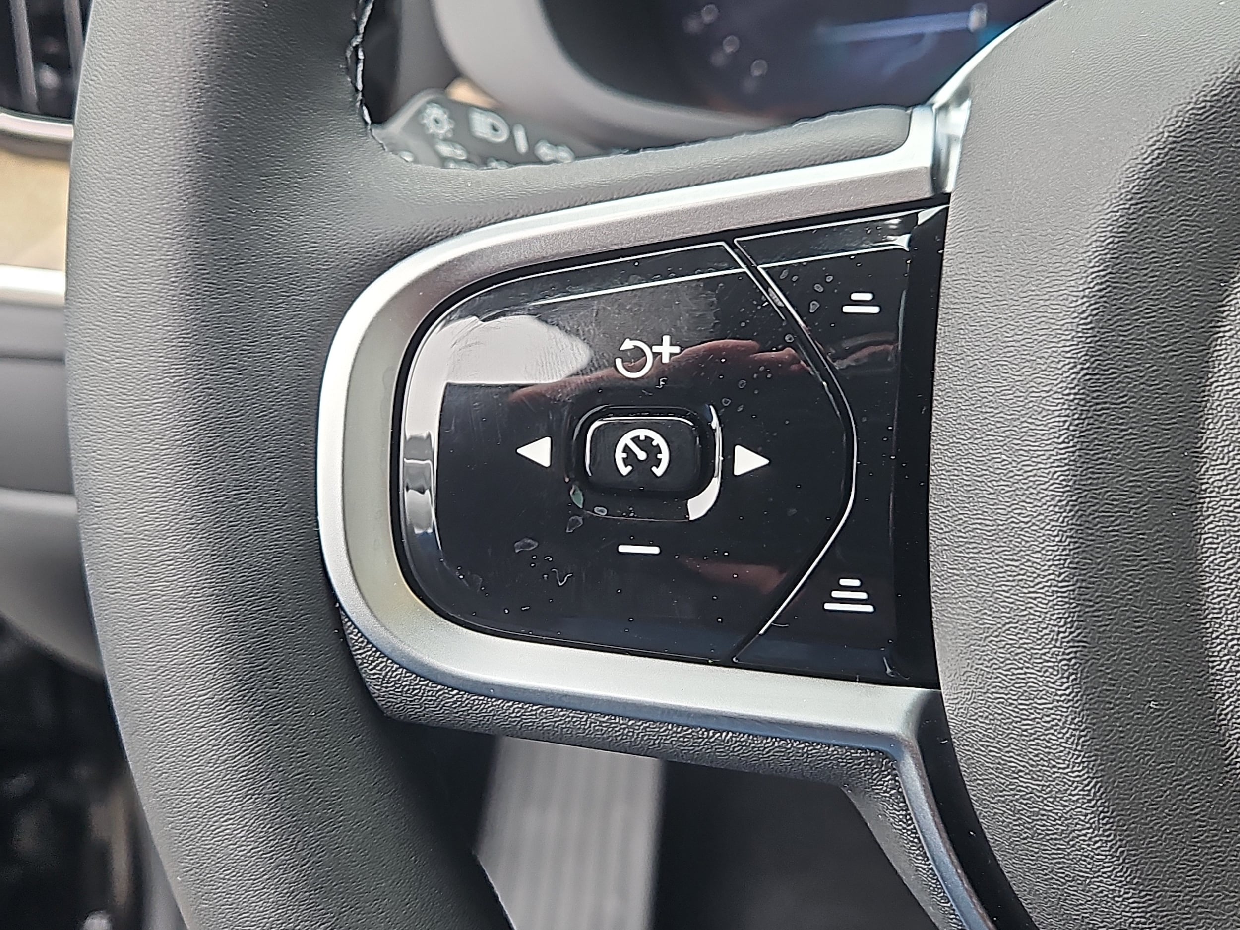 2026 Volvo XC60 Ultra - Photo 17