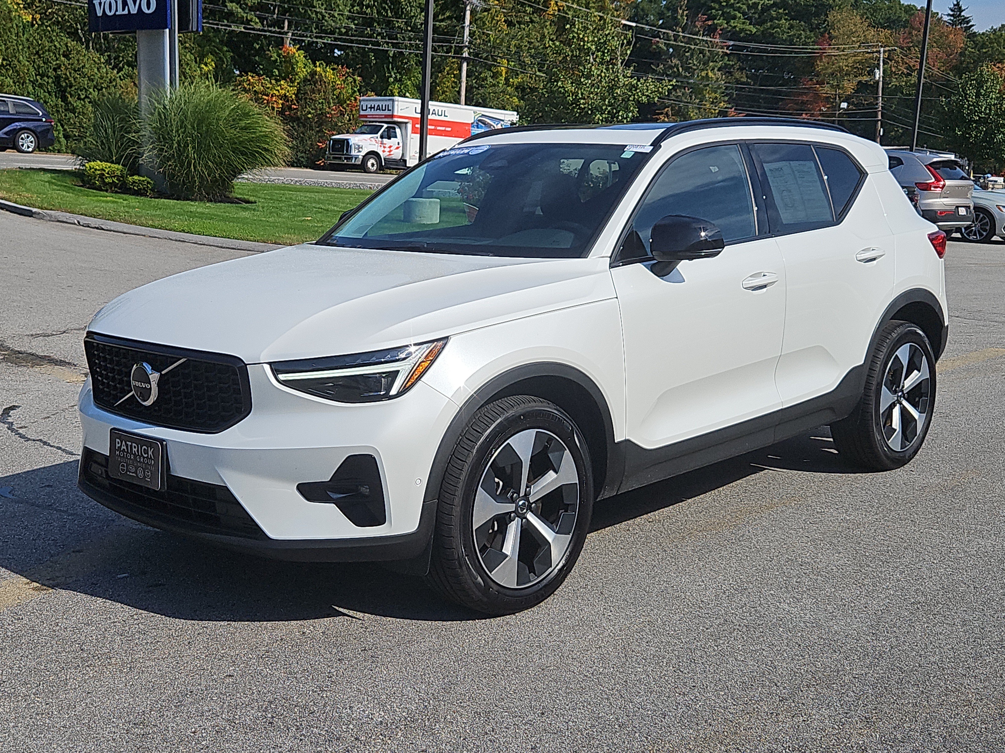 2026 Volvo XC40 Plus - Photo 25