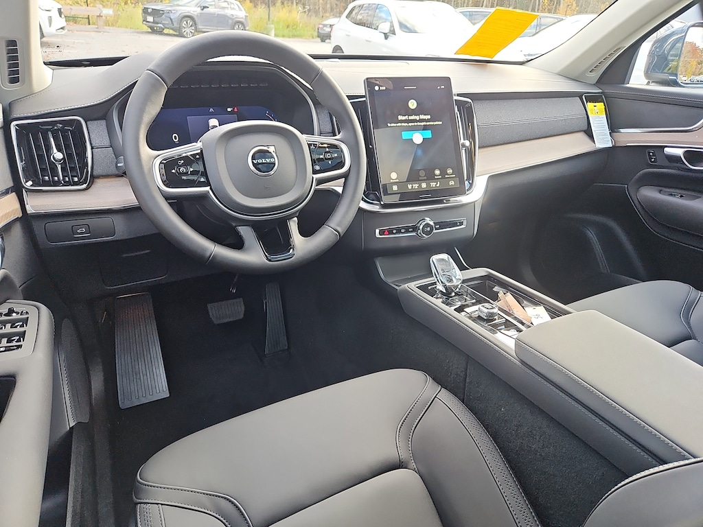 New 2026 Volvo XC90 B5 Core SUV