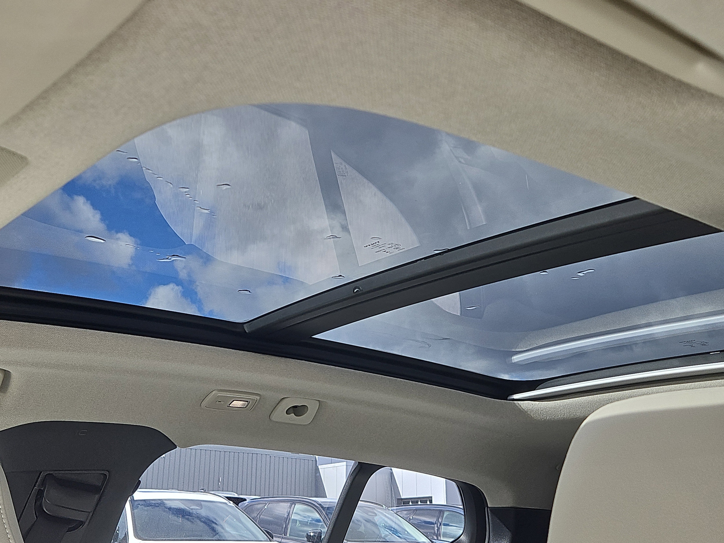 2026 Volvo XC40 Ultra - Photo 6