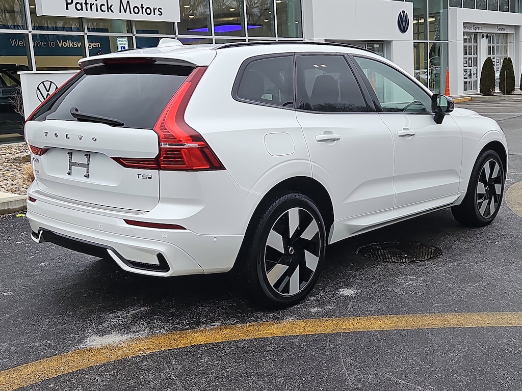 New 2025 Volvo XC60 Plug-In Hybrid Plus Sport Utility