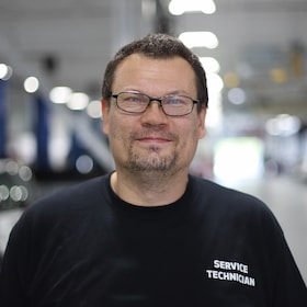 Staff member Jan Hnulik from ID_64771d1f0d96