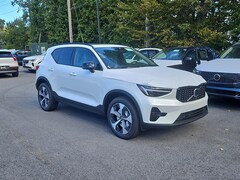 2026 Volvo XC40 B5 Plus AWD SUV