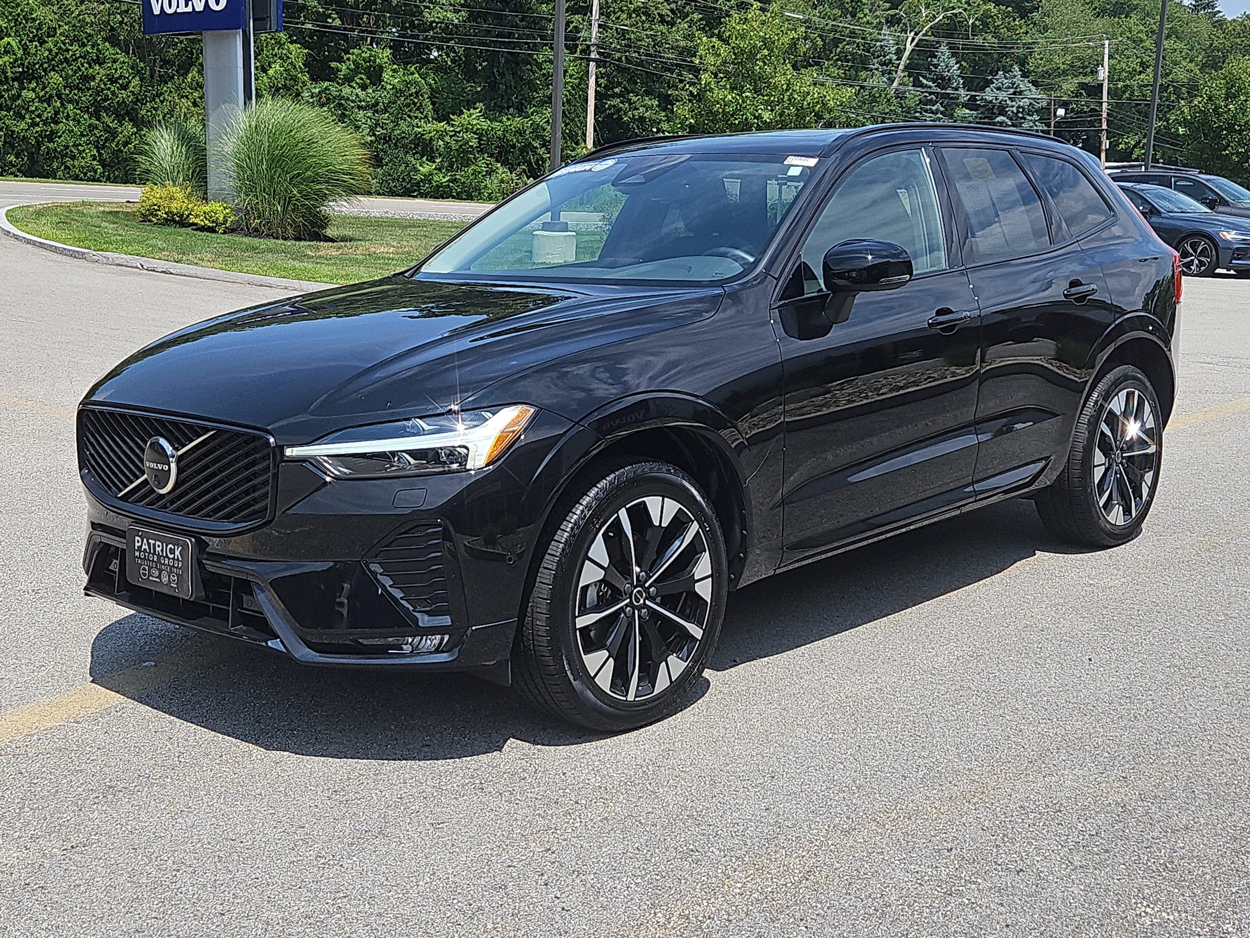 2026 Volvo XC60 Plus - Photo 24