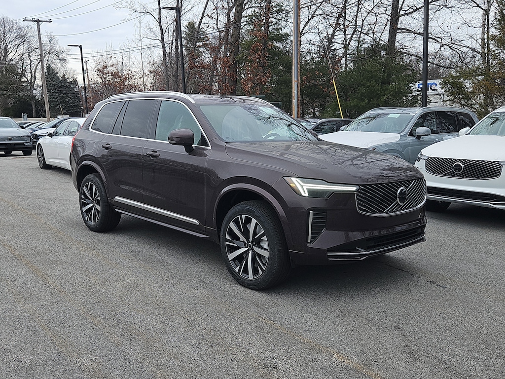 New 2026 Volvo XC90 B5 Core SUV