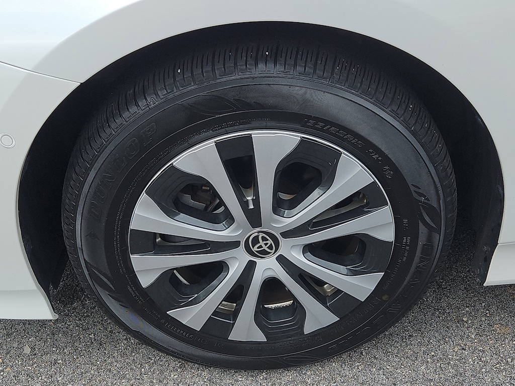 Used 2022 Toyota Prius LE Hatchback