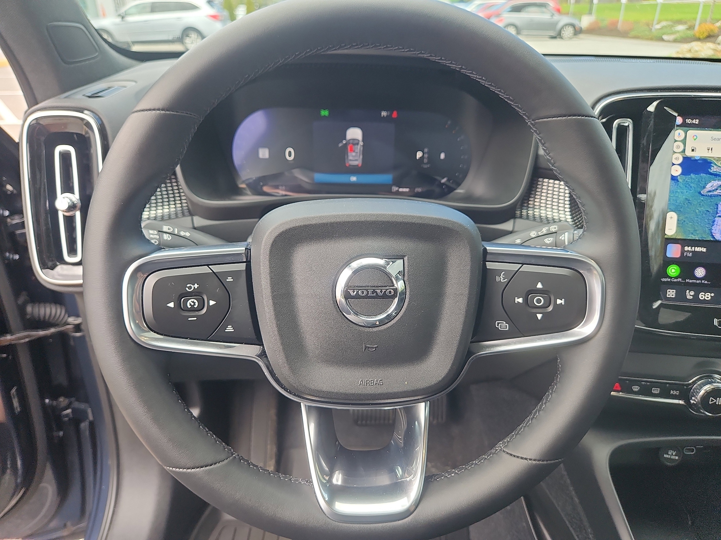 2026 Volvo XC40 Ultra Black Edition - Photo 24