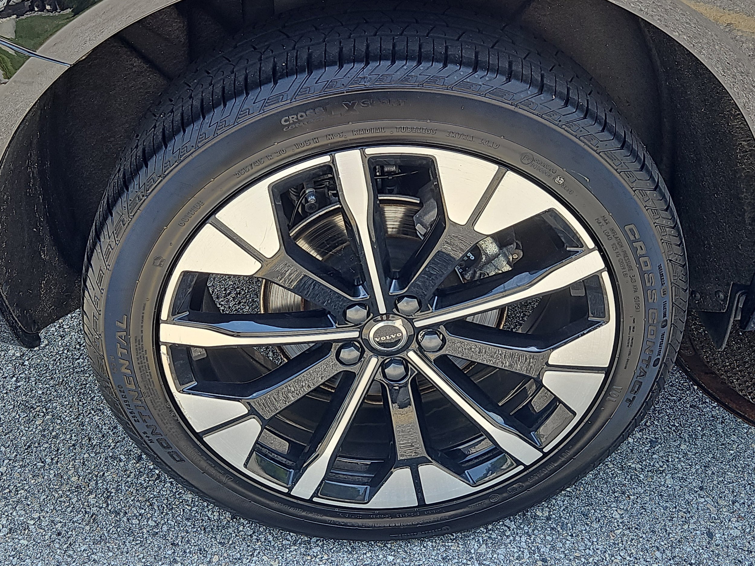 2026 Volvo XC60 Plus - Photo 29