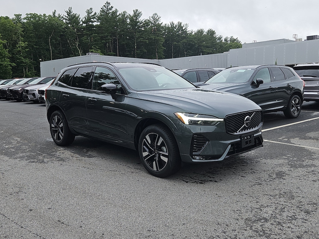 New 2026 Volvo XC60 B5 Plus SUV