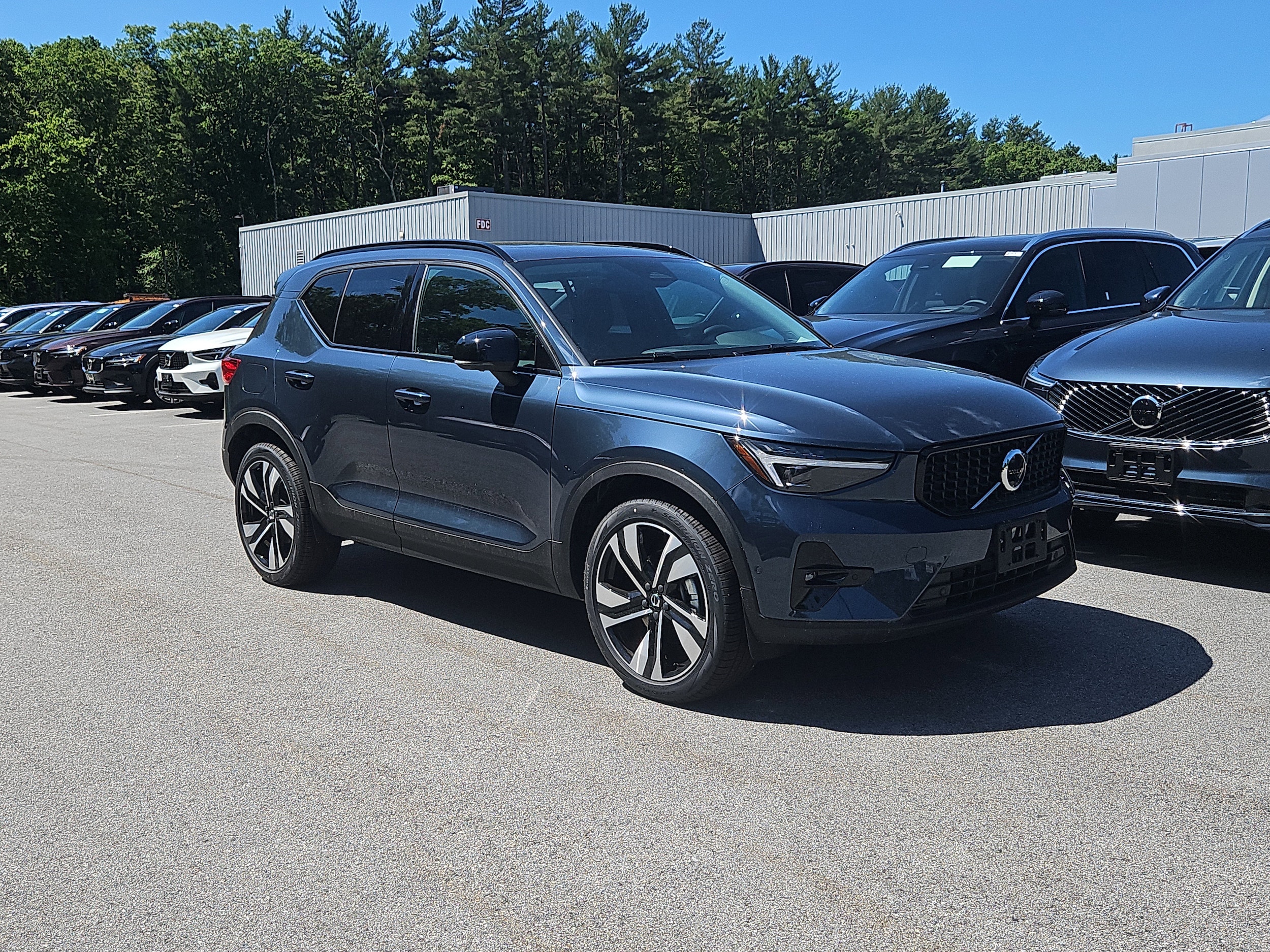 2026 Volvo XC40