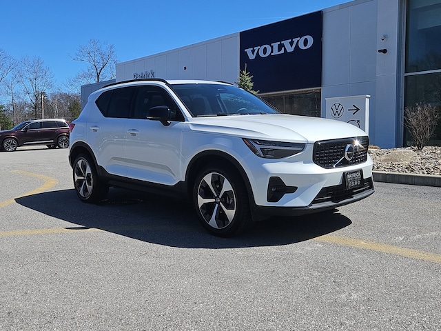 2026 Volvo XC40 Plus AWD Sport Utility